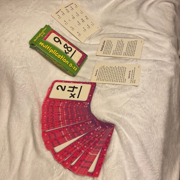 ~Multiplication Flash Cards ~ - Picture 1 of 4